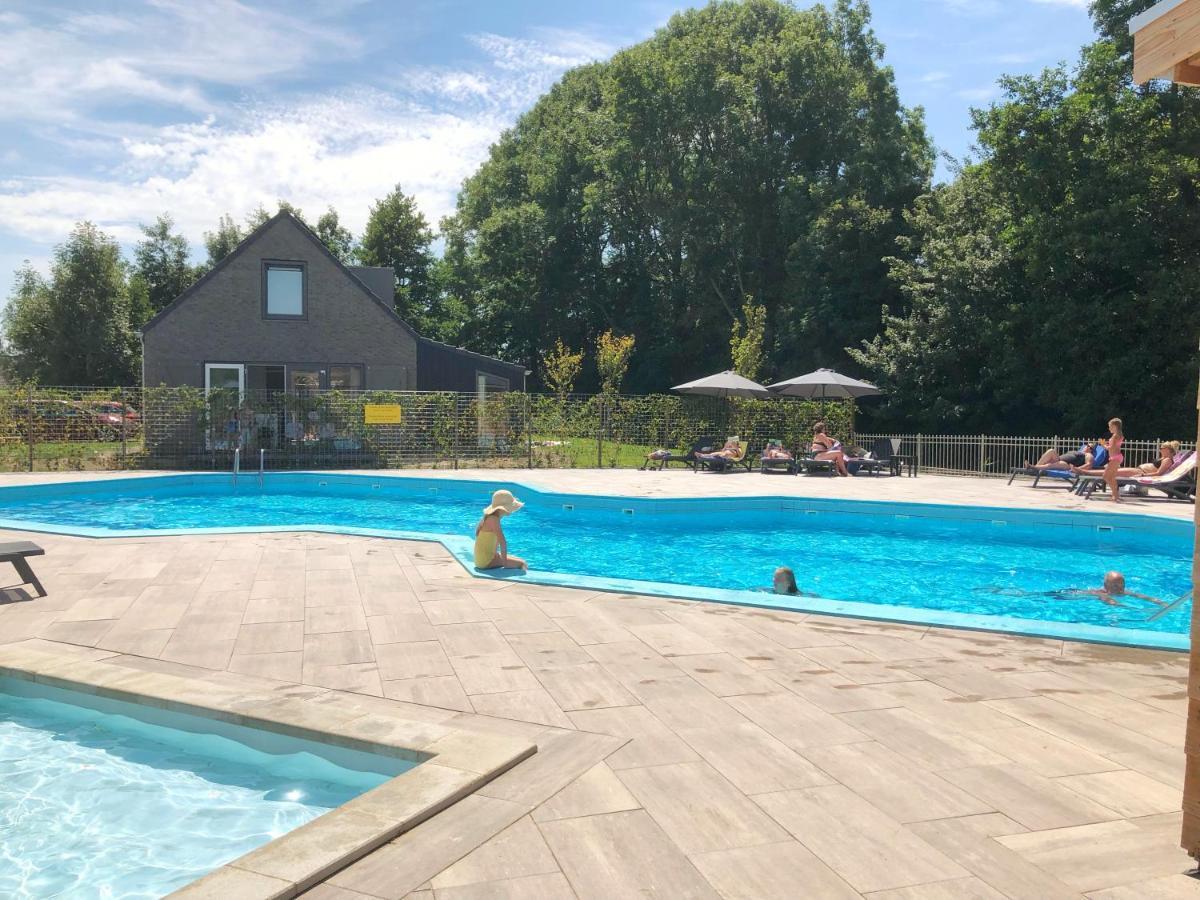 Bungalow 36 Op Recreatiepark De Wielen سينت مارتن المظهر الخارجي الصورة